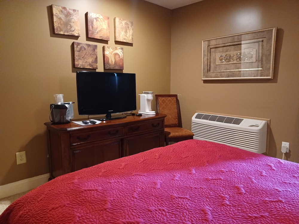 Natchez Manor Bed & Breakfast