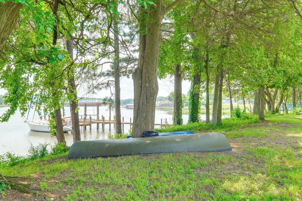 Pets Welcome: Riverfront Getaway in Colonial Beach