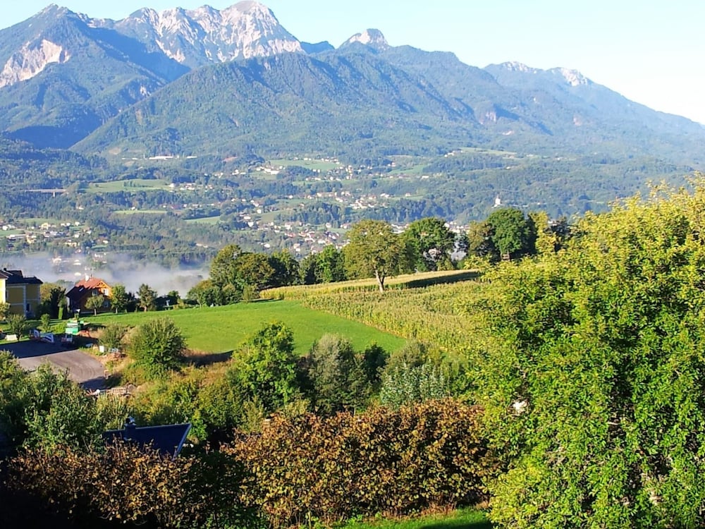 Holiday Home in Ludmannsdorf Near Worthersee