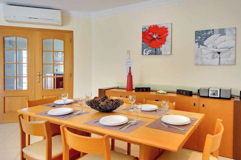 Villa Caly