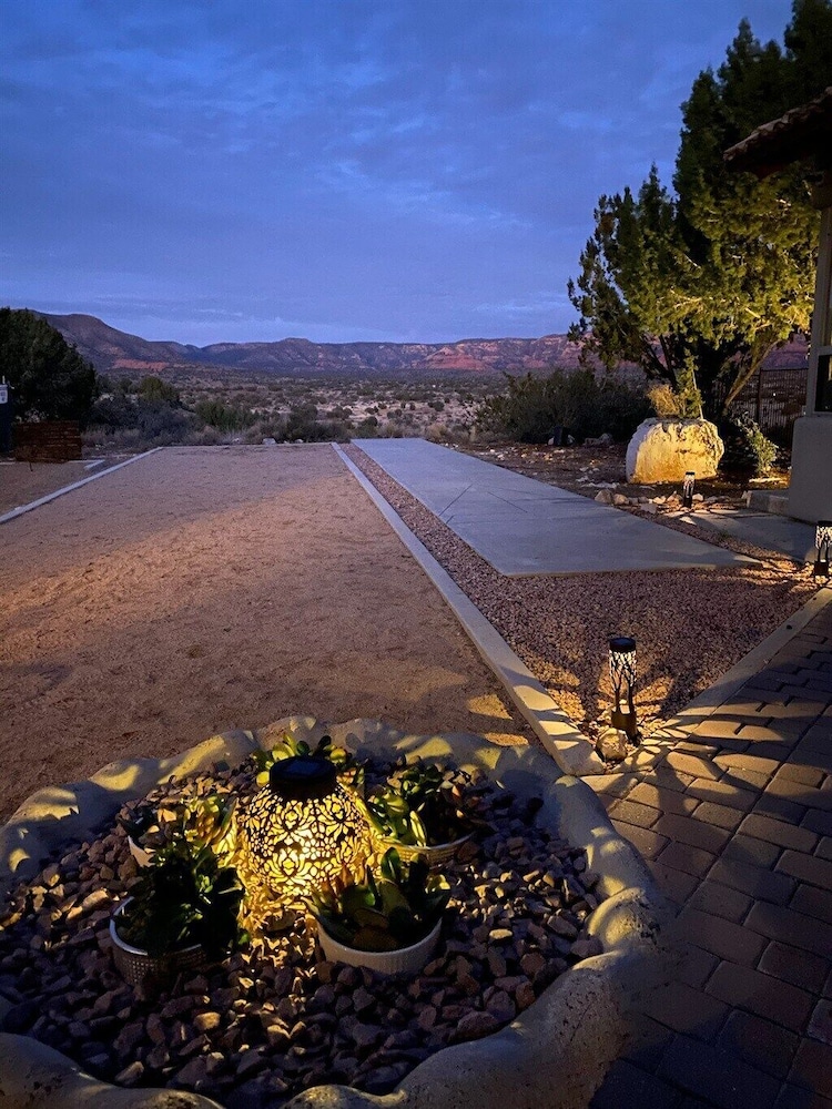 The Sanctuary at Sacred Mesa-infinity Pool-sedona