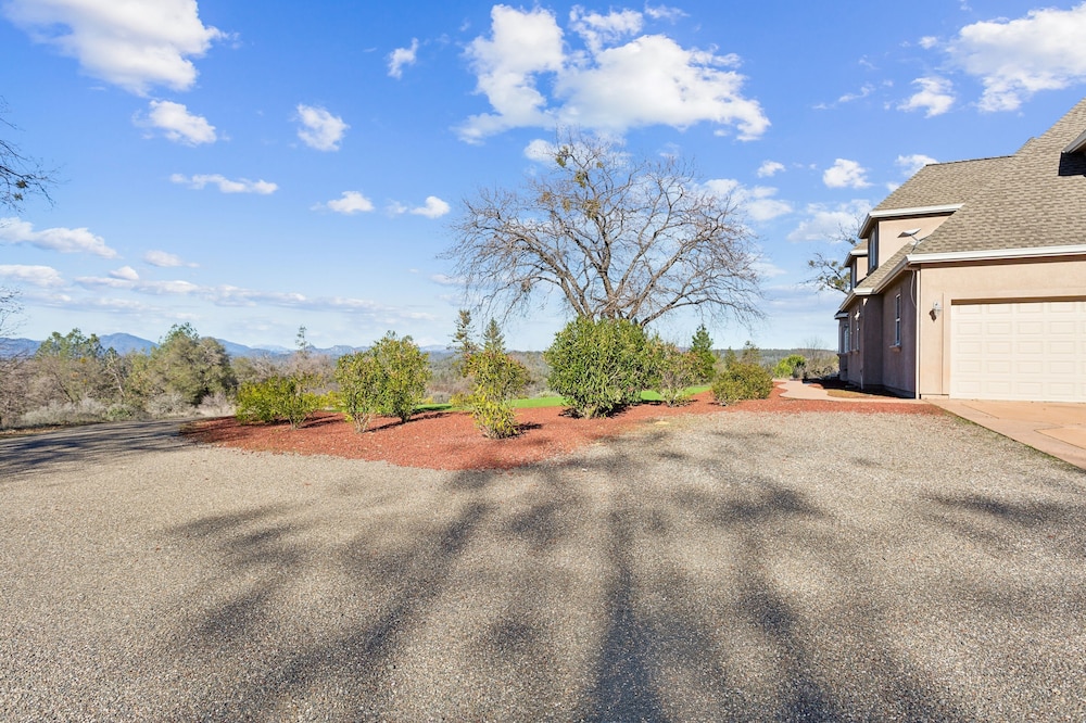 Stunning Mountain Retreat With Unmatched Views 5 Bedroom Estate