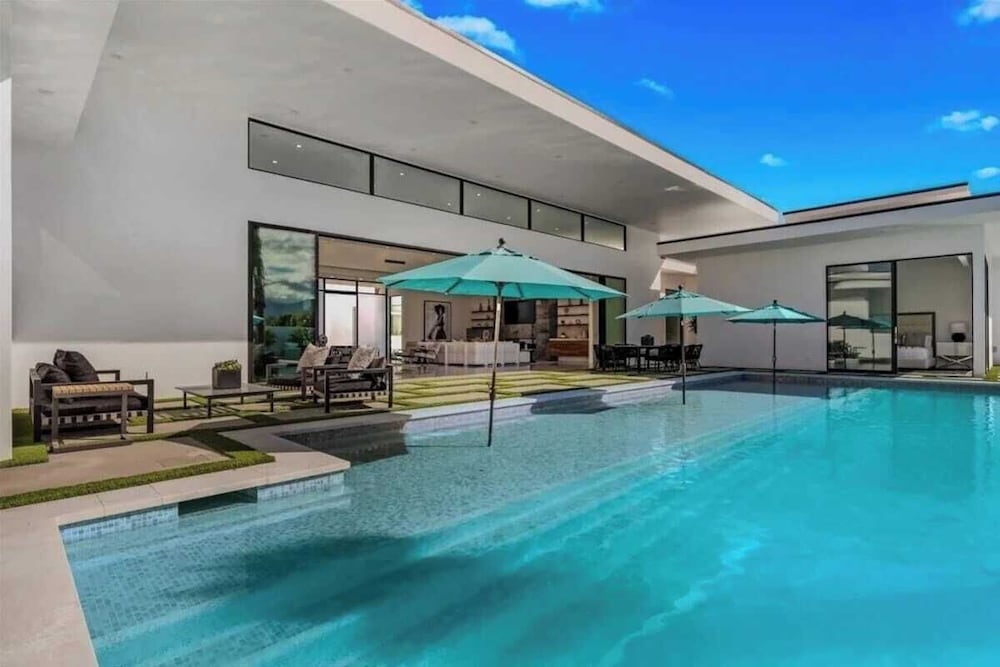 Villa Sleeps 17 w/ Pool, Firepit, Putting Green Bravo Villa 3 by Avantstay