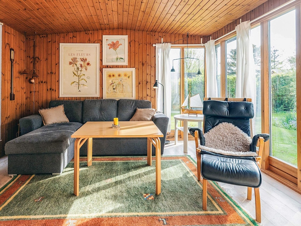 6 Person Holiday Home in Dannemare