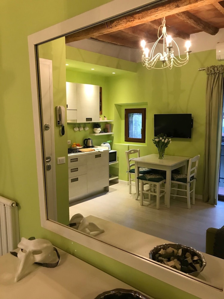 1BR Apt in Via Panicale by Sea N' Rent