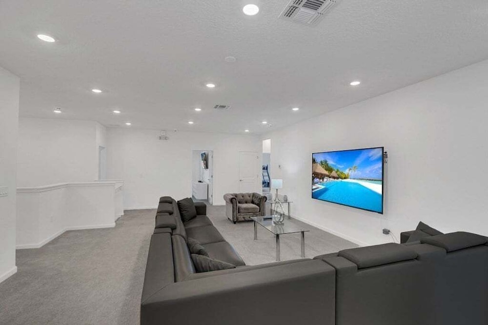 Everyone Can Come So Much Space Pool Home! 15 Bedroom Villa