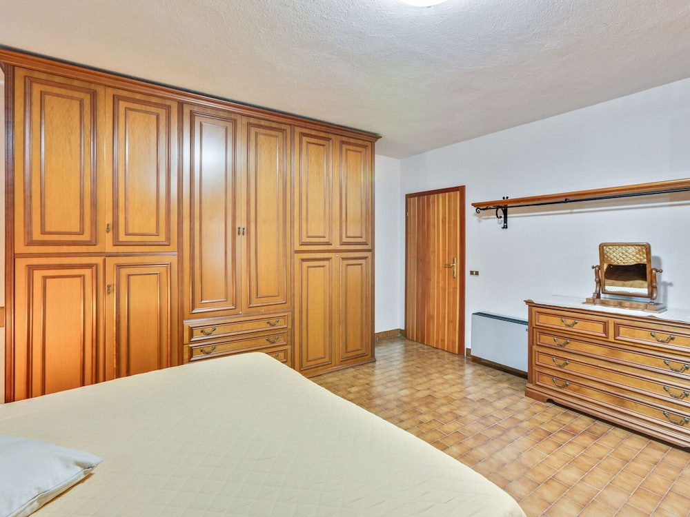 Villa in Torri del Benaco With Private Pool view 5