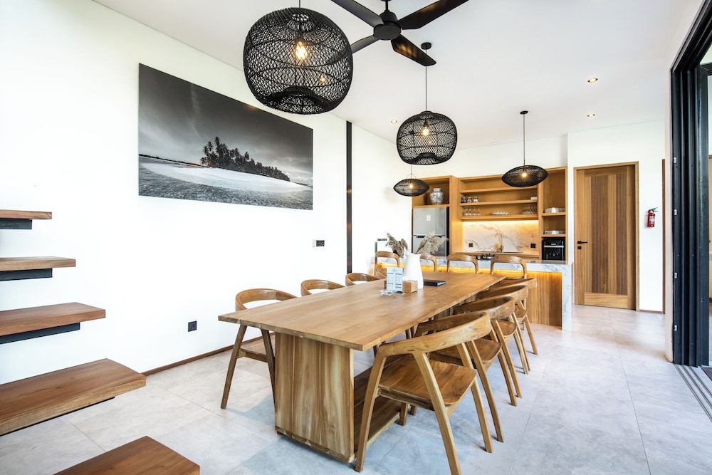 Elegant 5BR Villa Retreat Steps From Canggu Beach