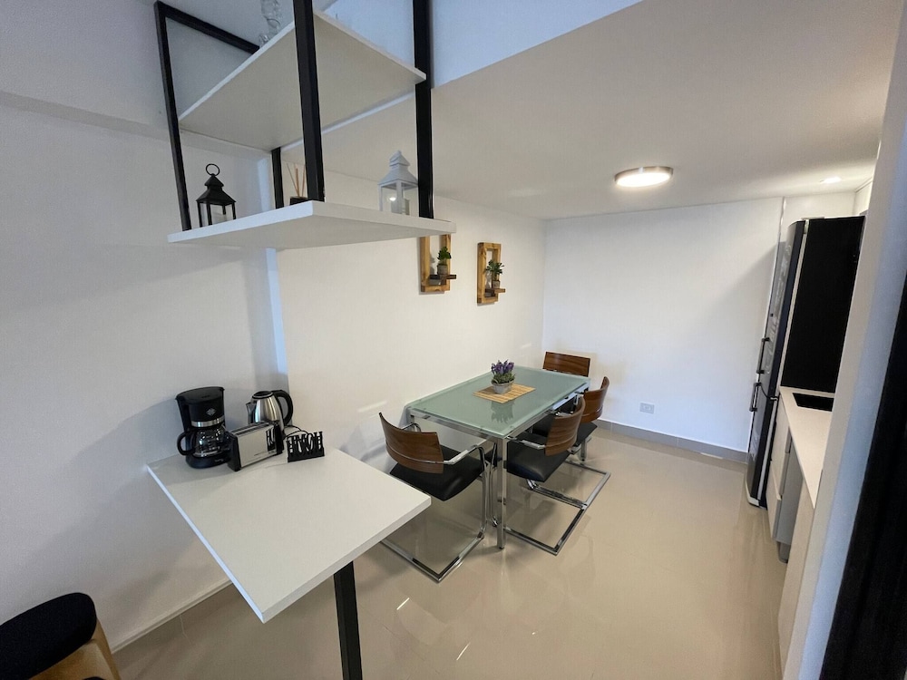 Luxury in San Telmo - Paseo de la Cisterna No6185