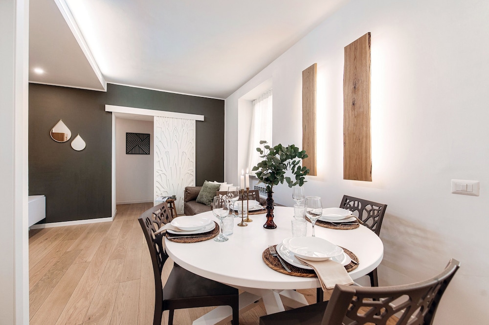 Rafael White Home