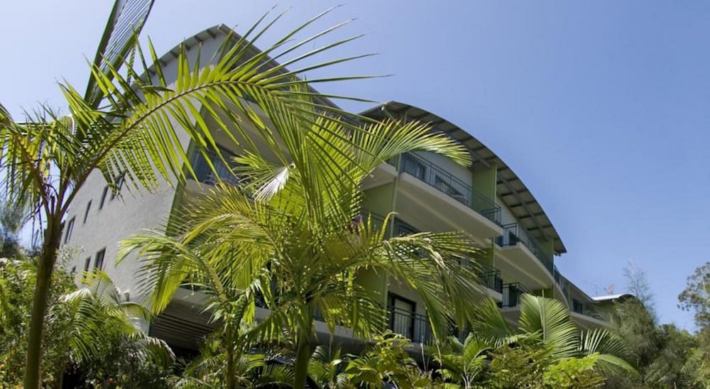 Hotel Flynns Beach Resort