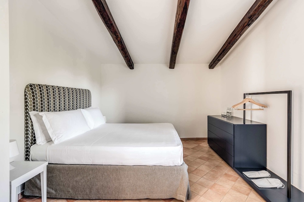 Giulia 3 Villa Apartment Shared Pool Sea Views