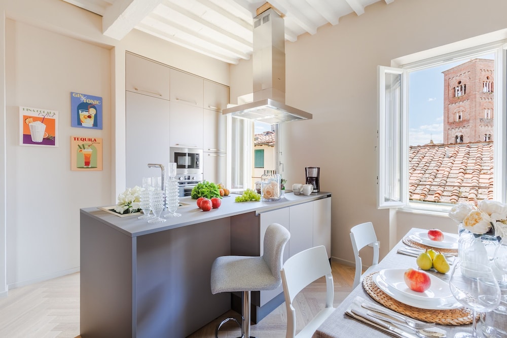 The White Lotus Penthouse