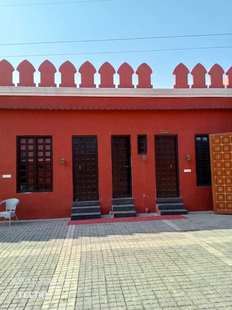 Krishna Farm