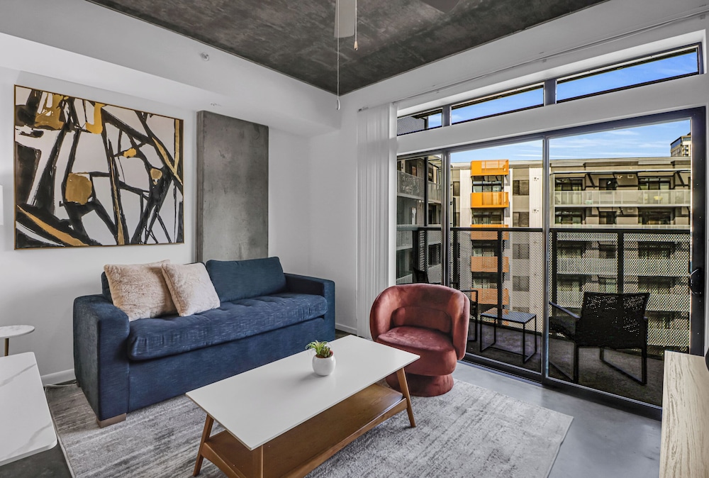 Phoenix Urban Luxury Escape