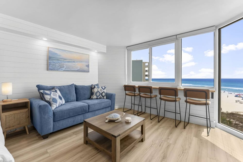 Beach Front Ocean View Condo - Top of the Gulf 521