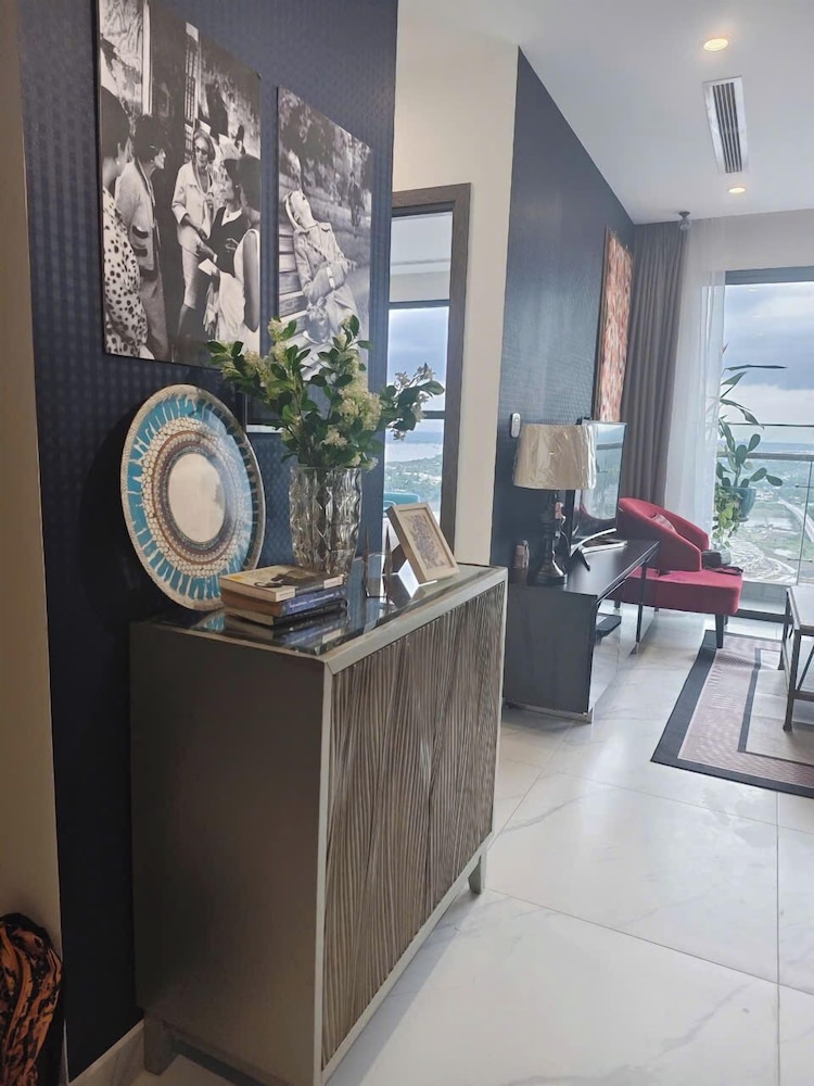 COZY- Vinhomes Grand Park Apartments