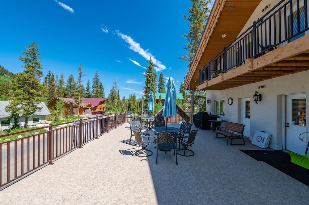 Brighton Chalet