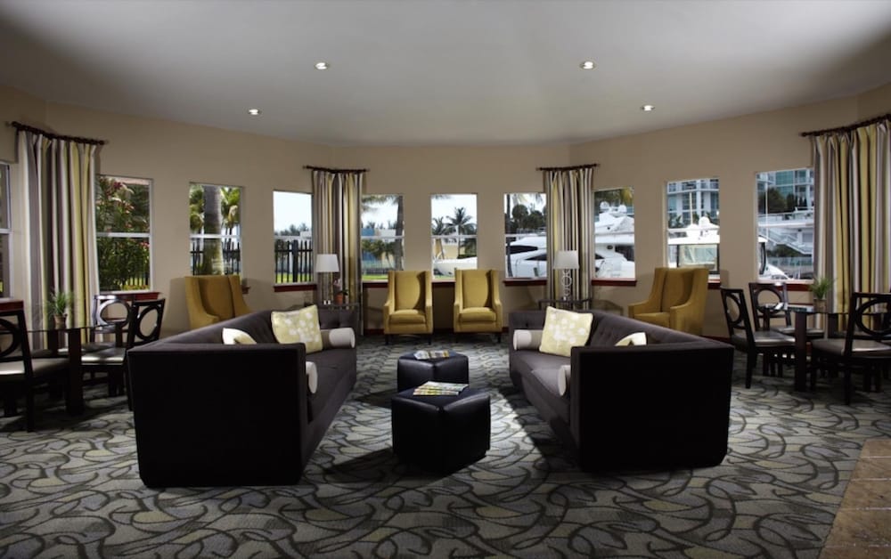 Aventura Family Suites