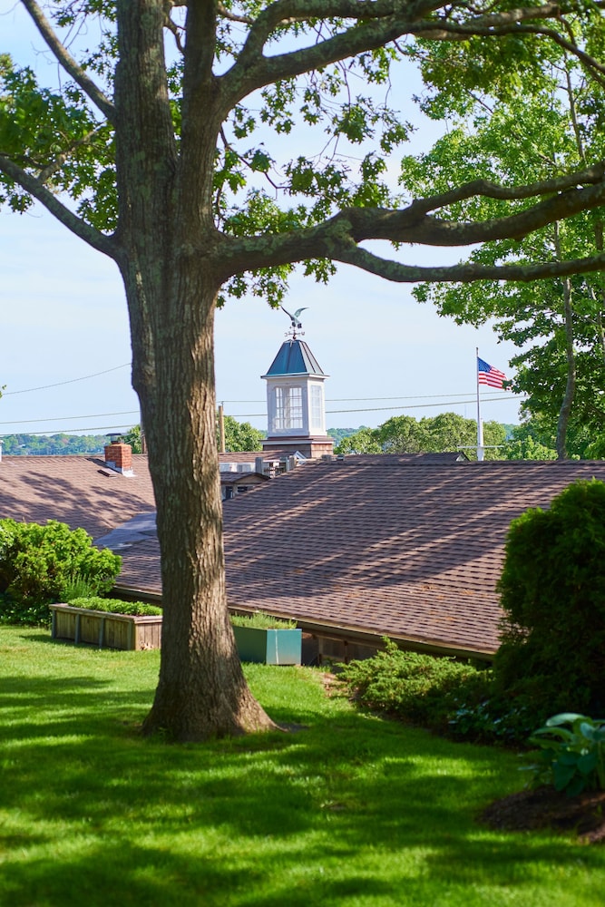 The Hampton Maid