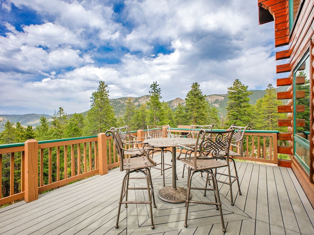 Switchback Basecamp 4 Bedroom Home