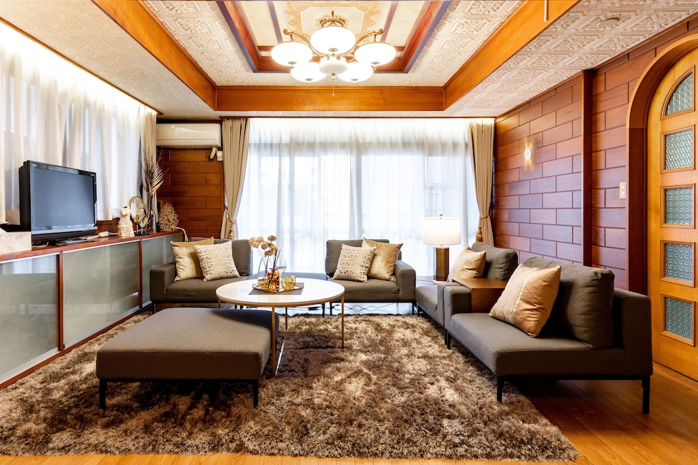 Naha House