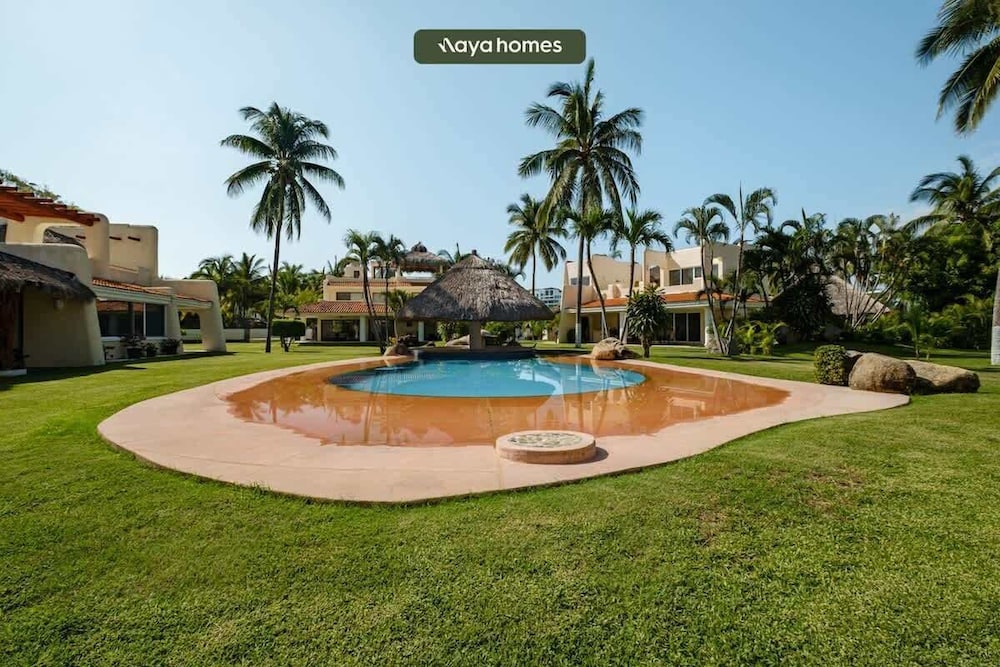 Amazing House -private Pool - Tennis - Paddle Cour