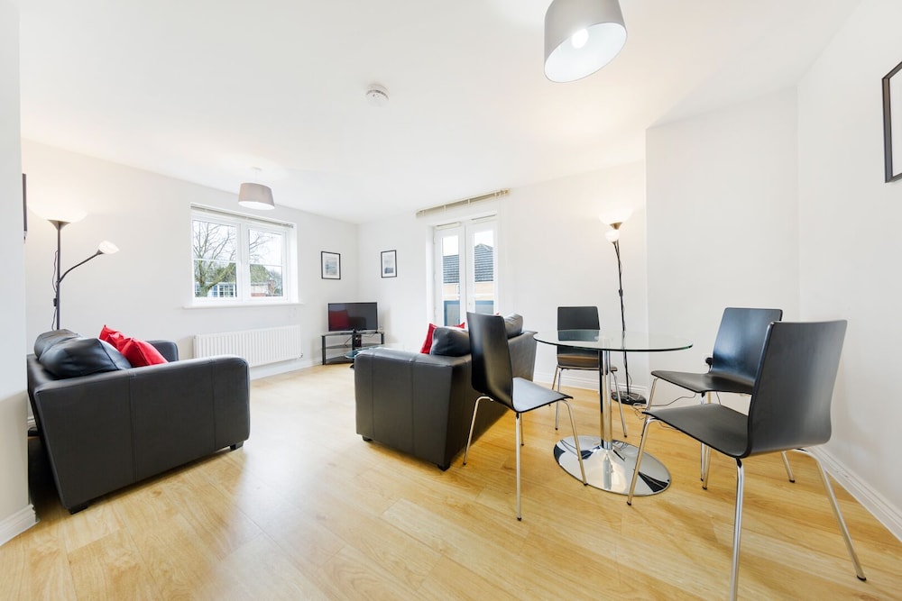 Bristol Apartment with Parking view 3