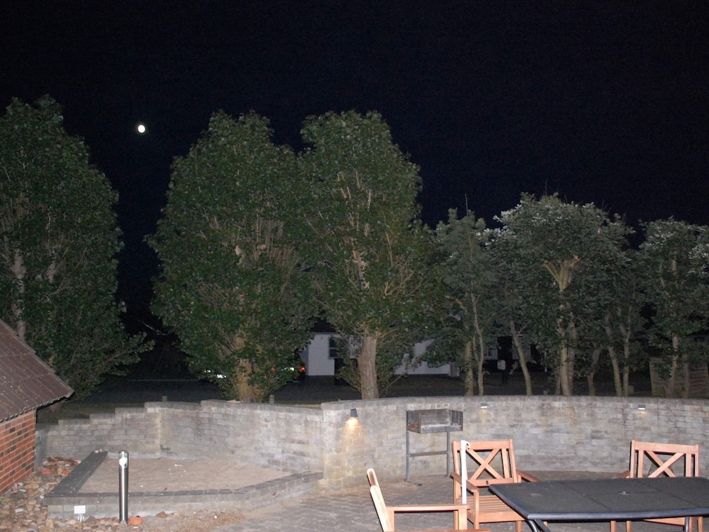 Photo 32