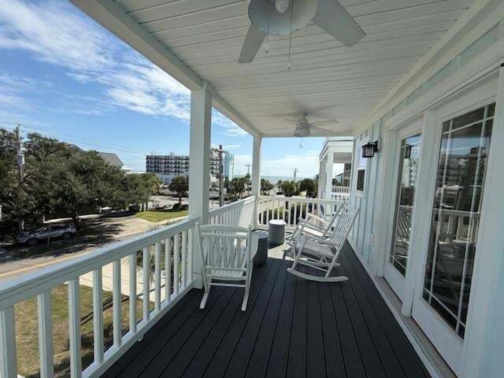 Sea Pearl 7 Bedroom Home