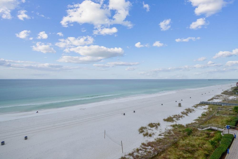 Majestic Beach Resort by Book That Condo