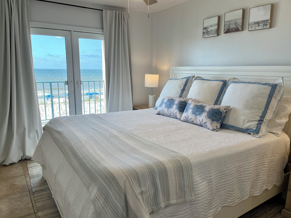 Surfside Shores by Southern Vacation Rentals