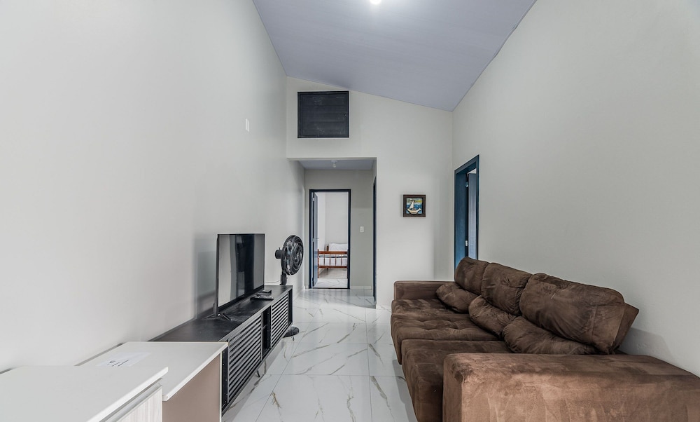 RUC - Houses 270m From Canto Grande Beach