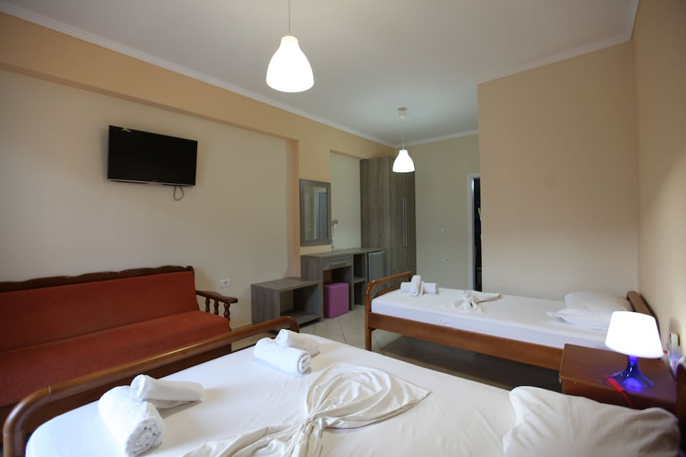 Karos Hotel Llaman