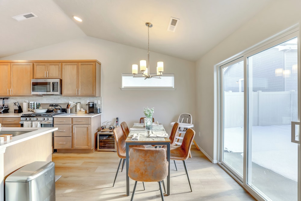 7 Mi to Lake Lowell Park: Nampa Home w/ Backyard