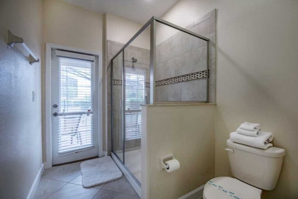 9151 WD - 5BR Villa Paradise: Private Pool