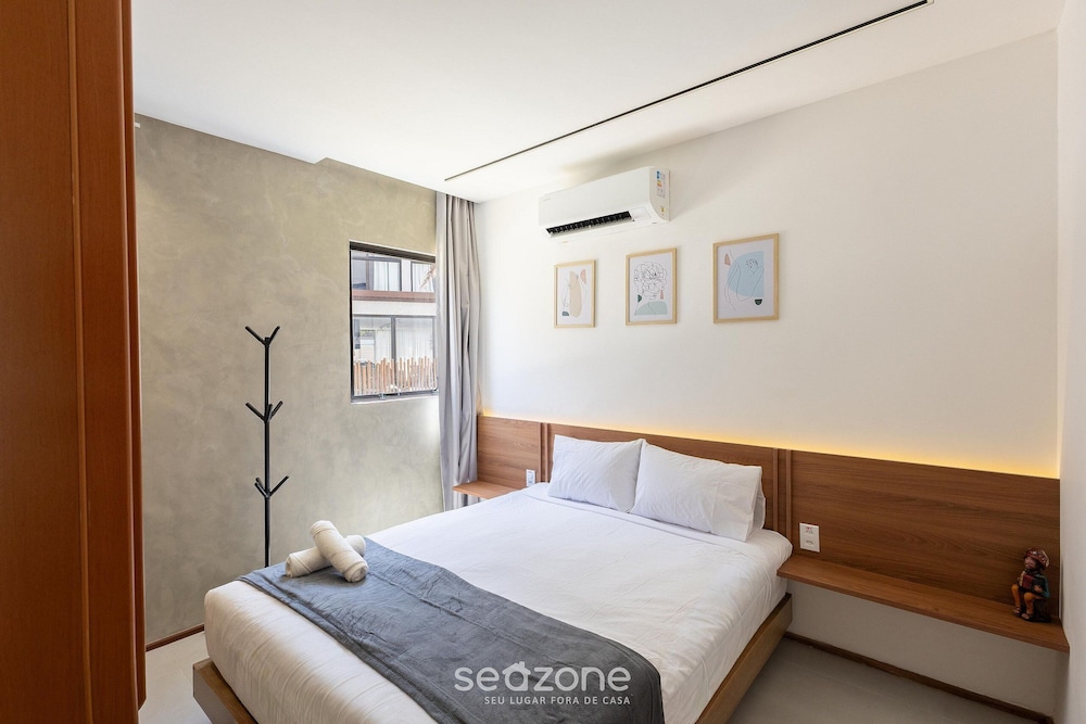Apartments in Condo With Pool in Front of the Beach - NVB