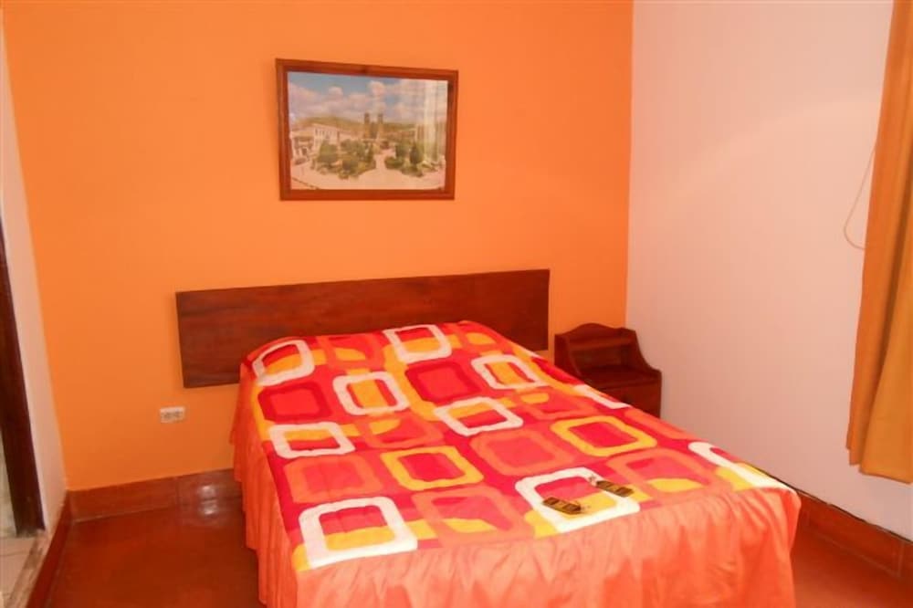 Hostal Residencial Cesar Alberto