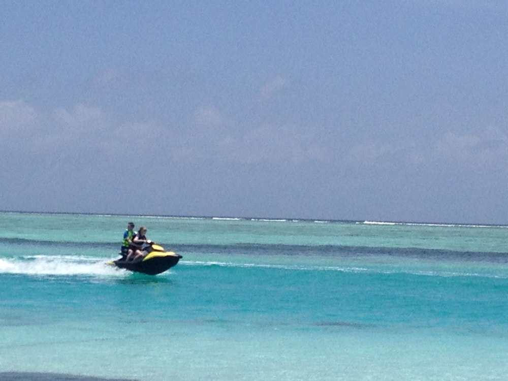 Dhiffushi White Sand Beach Hotel 17