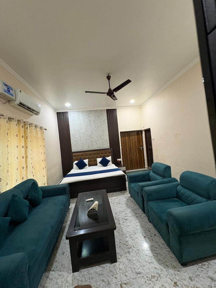 Hotel Indra Palace Jaunpur