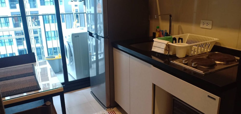The Base Central Pattaya - 1 bdr Condo With Pool