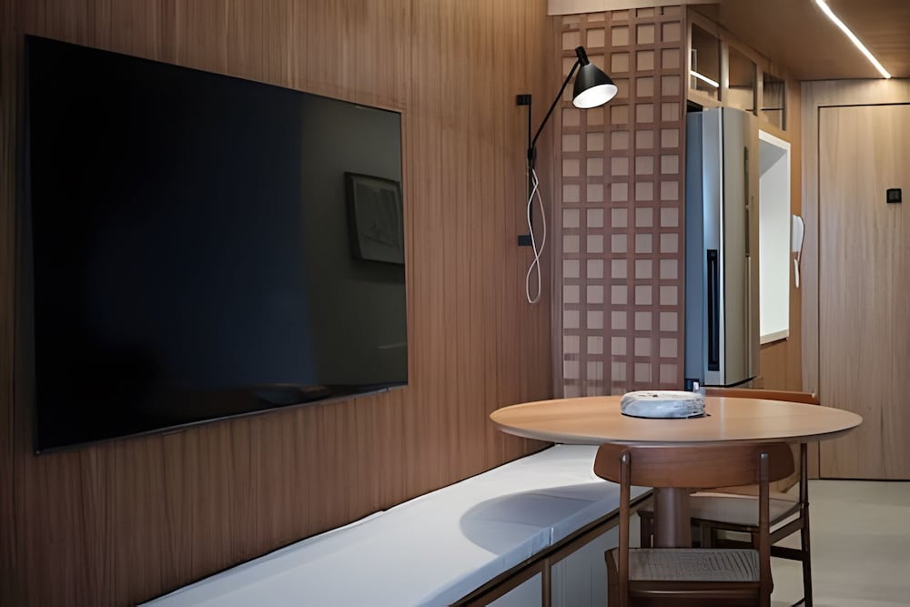 Leblon | Loft 5 min da Praia, com varanda vista Cristo - por Casapē Rio
