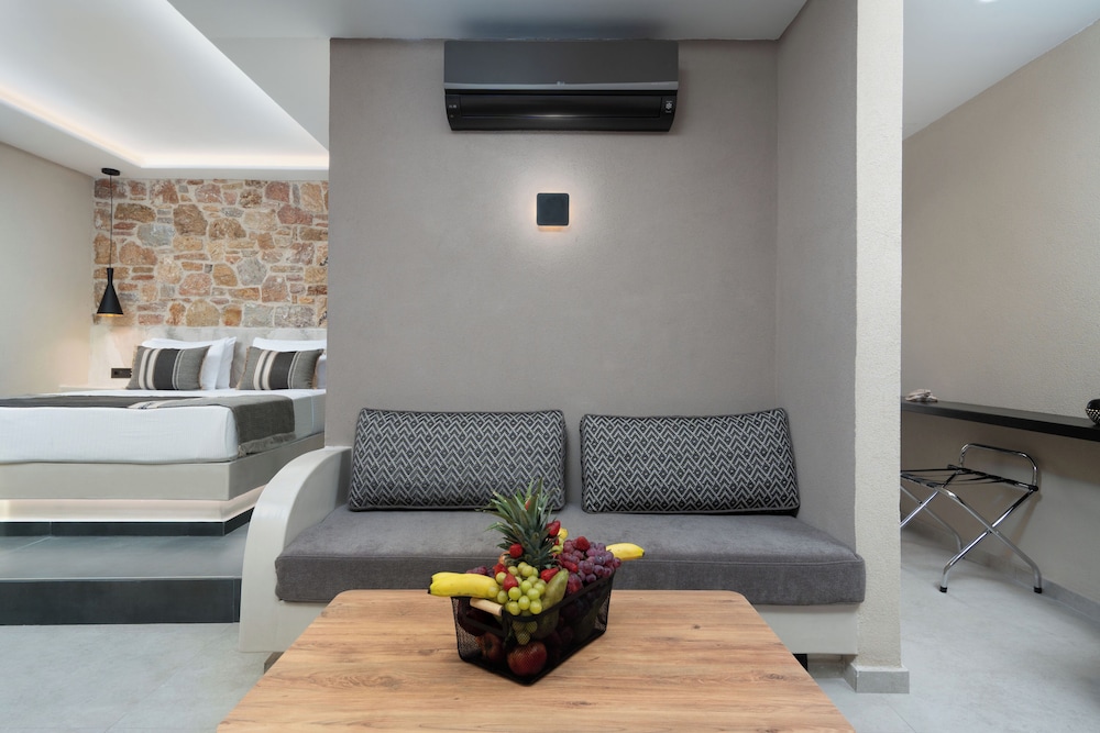 Illusion Suites