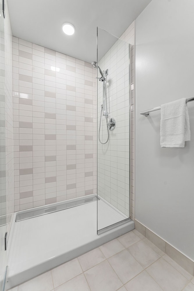 Furnished Apts near Harvard Stadium
