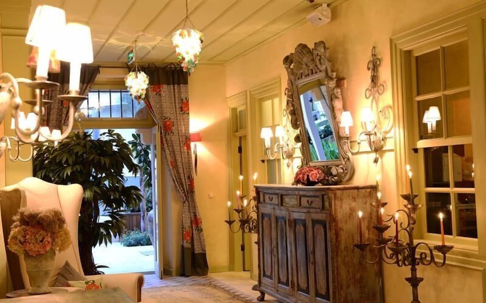 Marge Otel - Image 23