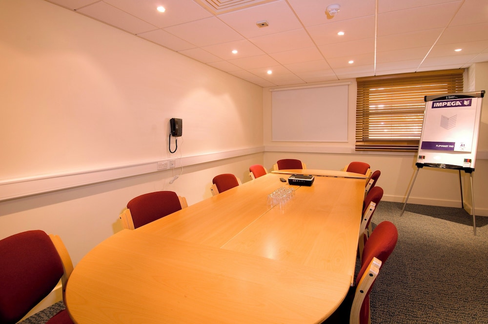 Premier Inn Sheffield Cc St Marys Gate 3