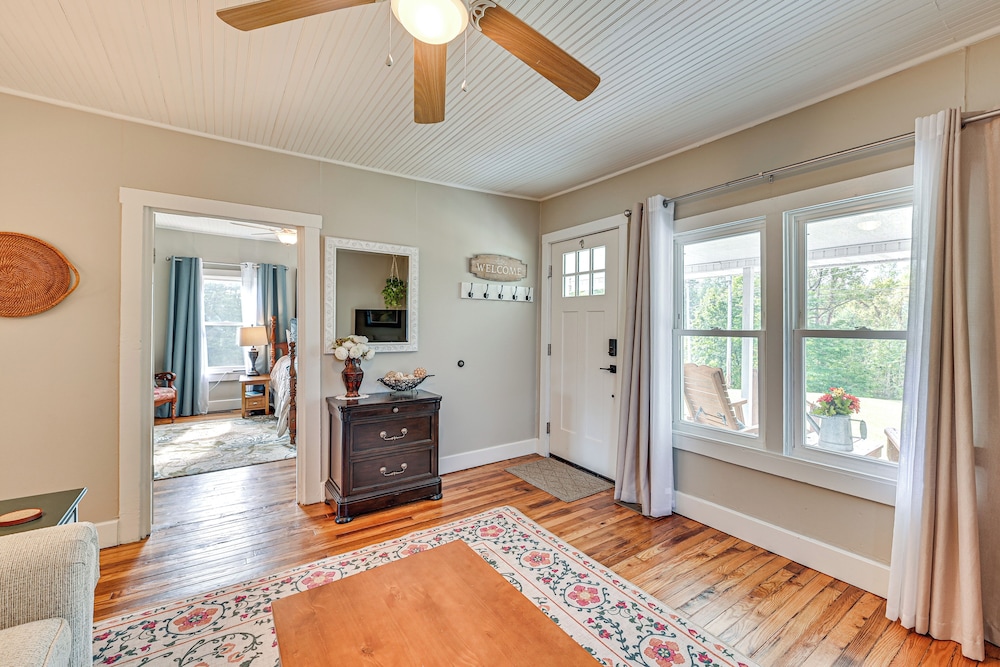 Rock Climb, Hike, Relax! Quiet Beattyville Retreat
