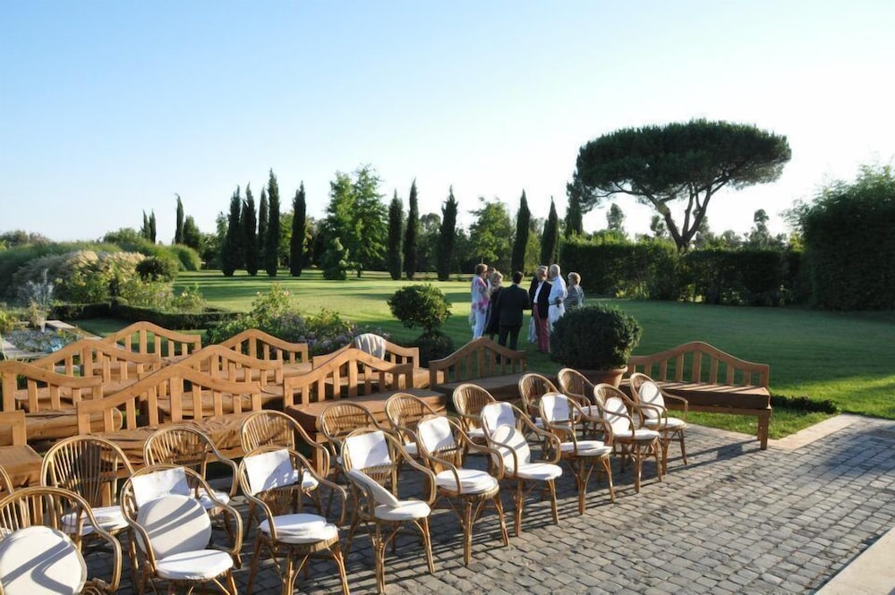 Casale di Tormaggiore Villa and Country Suites