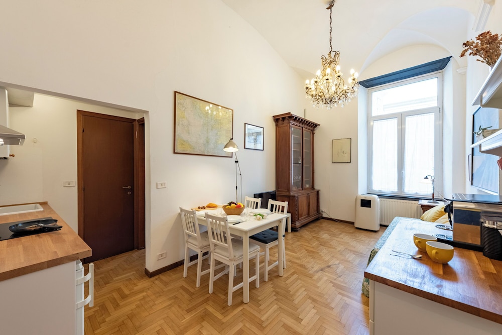 Central Apartment Porta Soprana Genova