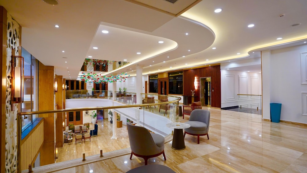 SCYLLA Luxury Resort & Spa